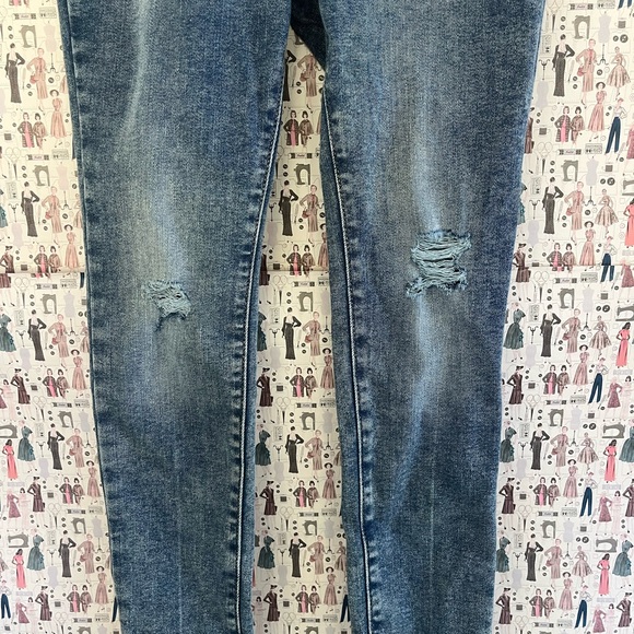 High-Rise jeggings 🖤 - Picture 3 of 7